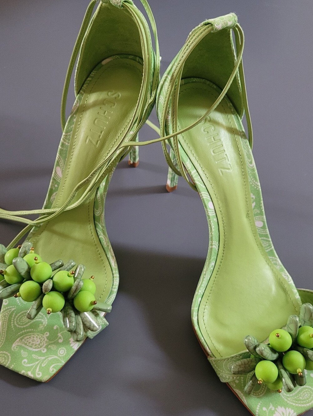 Schutz Tasha Stiletto Lace Up Lime Green Paisley Beaded Fabric Heels Women 8 - Picture 3 of 7